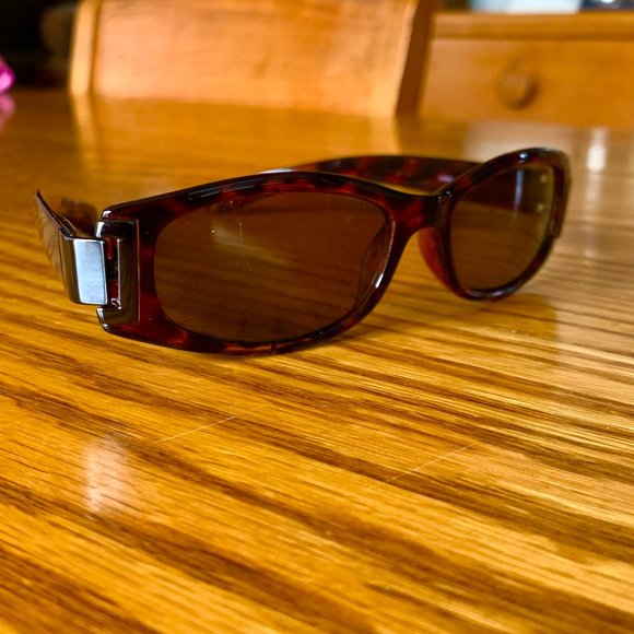 "Dockers" ladies wrap sunglasses - Picture 1 of 9